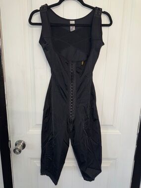 Stage 2 faja Black Full-Body Shapewear Bodysuit - Sleek Tummy & Thigh Control